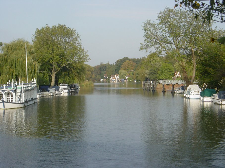 Goring locks & weirs